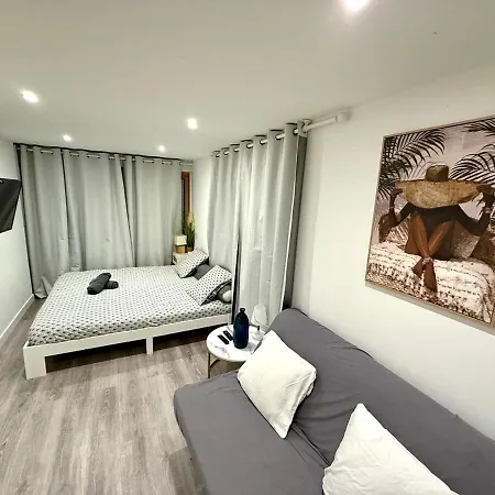 Apartment Cosy - Free Parking - Calme Cranves-Sales