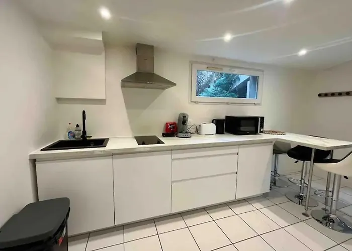 Cosy - Free Parking - Calme Apartment *